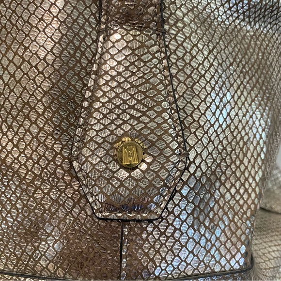 🩵Antonio Melani Tote 🩵 - Picture 6 of 11